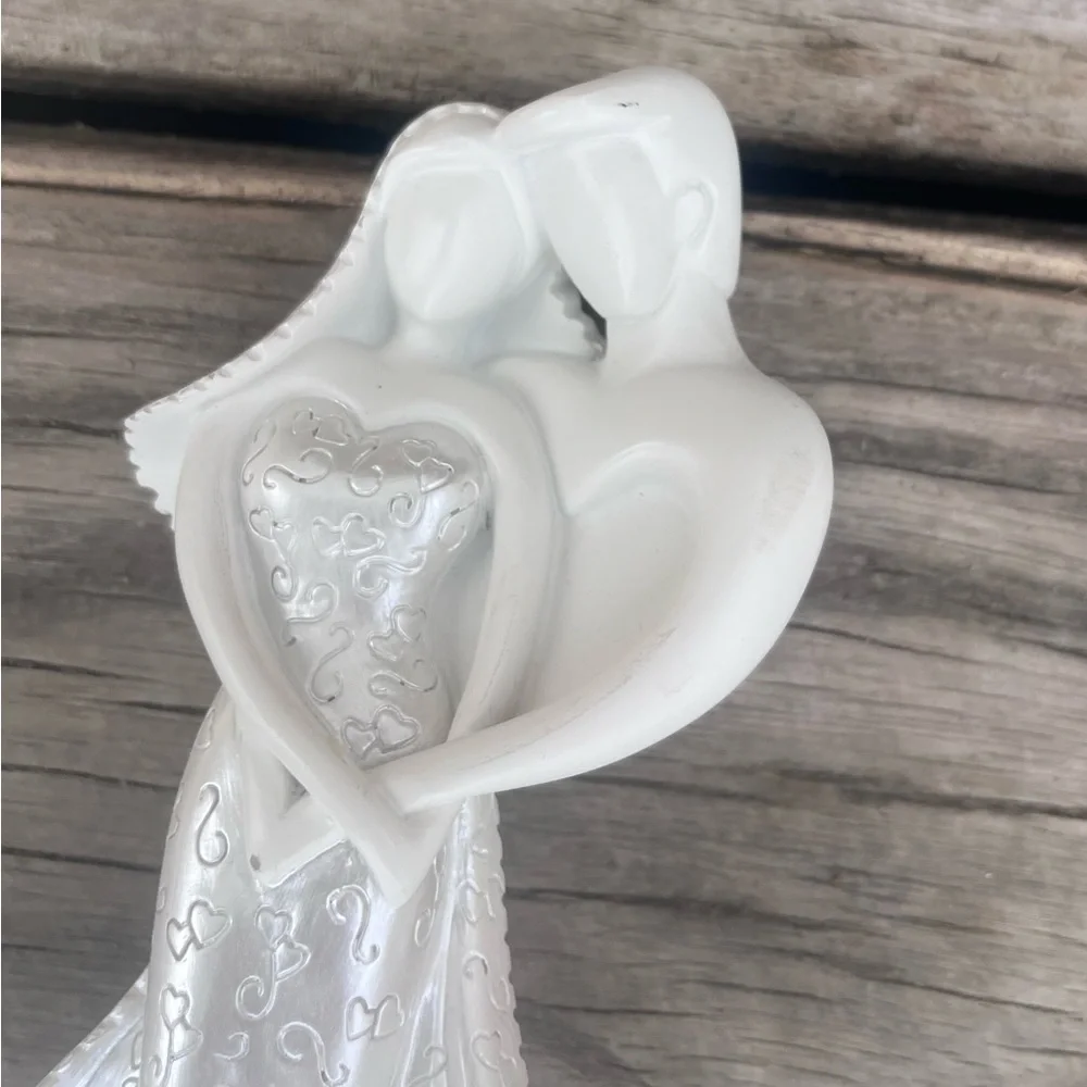 ENESCO ‘I GIVE YOU MY HEART’ CAKE TOPPER LOVE COUPLE HEART DECOR